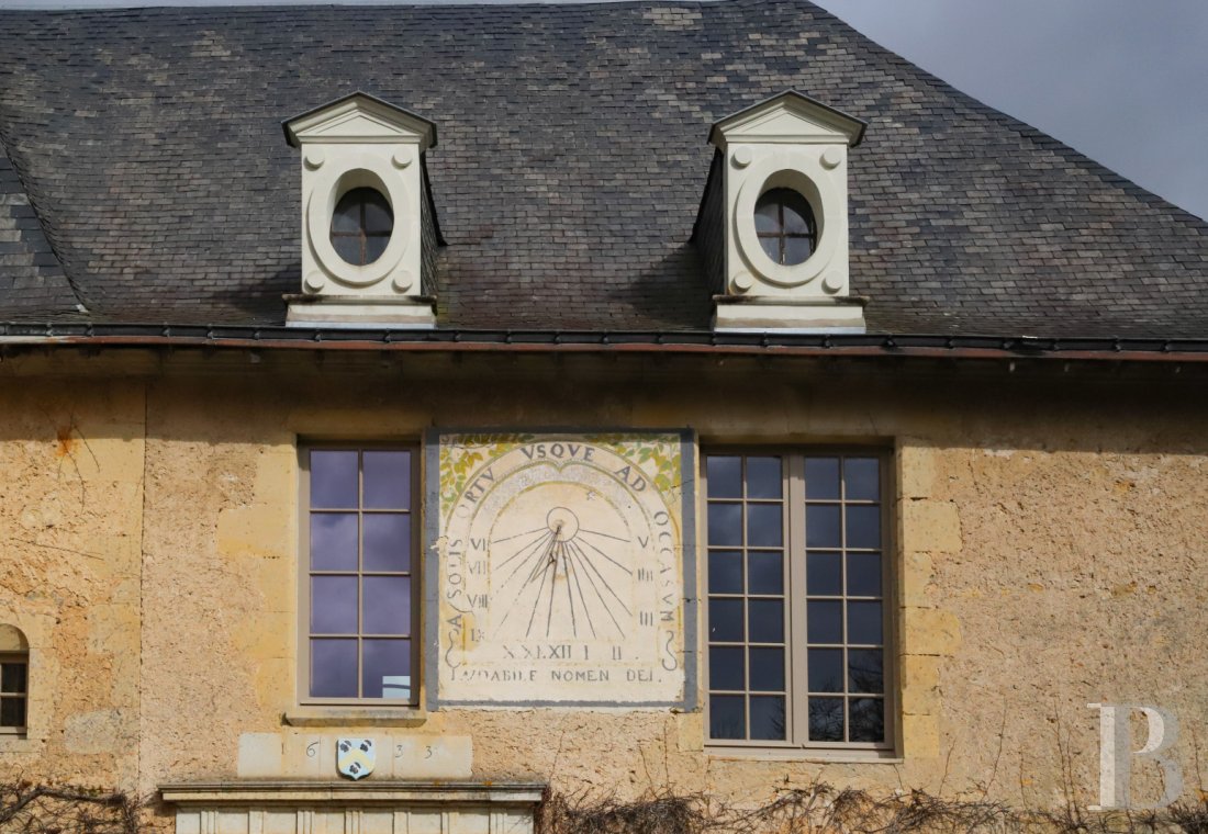 À Durtal, en Haut-Anjou, un ancien prieuré du 11e siècle et son jardin clos de murs - photo  n°7